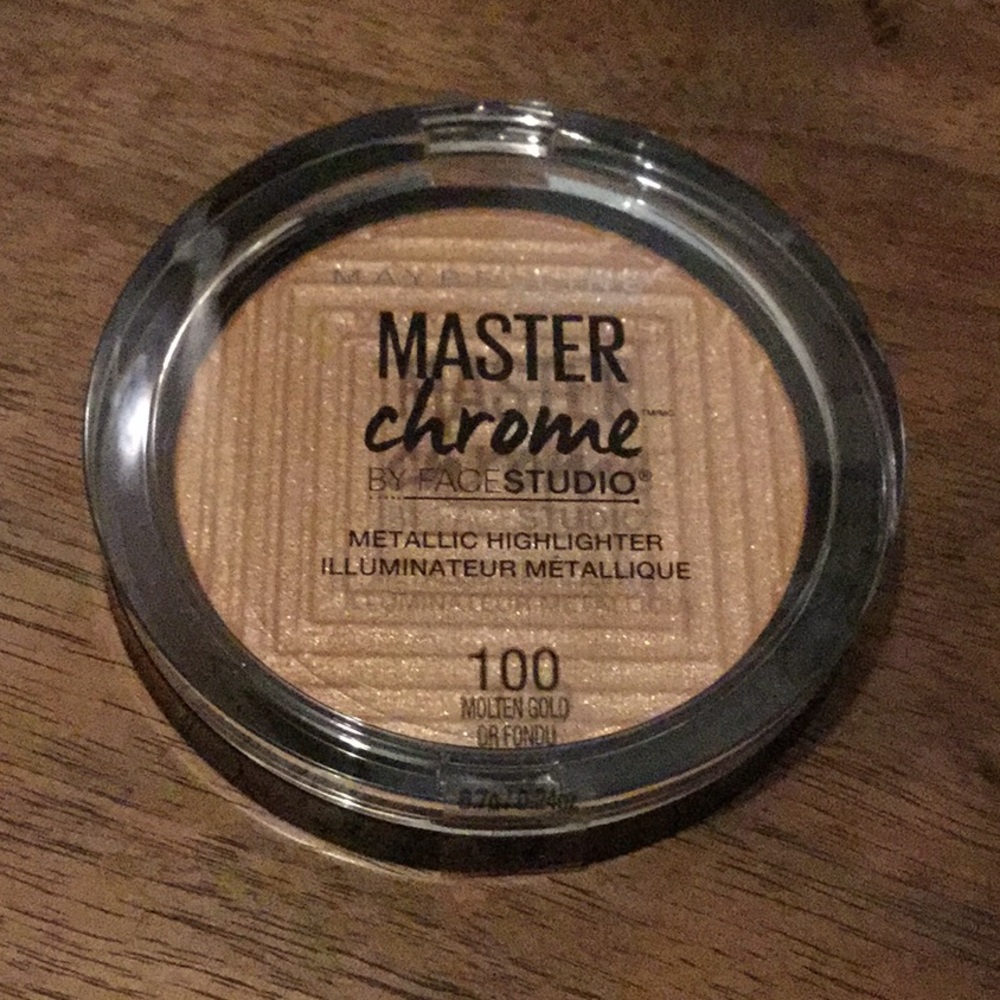 NWOT FACESTUDIO MASTER CHROME METALLIC HIGHLIGHTER MAKEUP 100